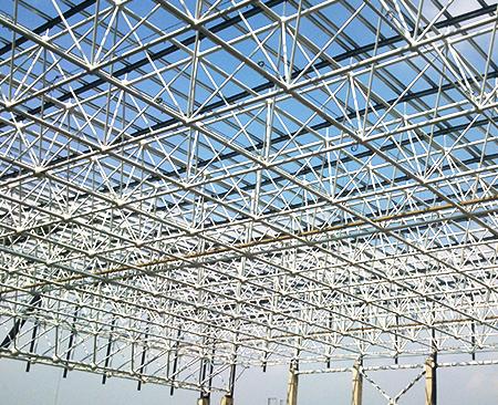 赤峰鋼結構網架的優勢解析 遼寧樹源鋼結構工程的專業視角